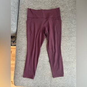 Athleta Salutation Stash Pocket II 7/8 Tight Size L